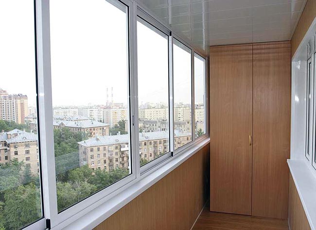 Остекление окон лоджий и балконов в Звенигород Звенигород