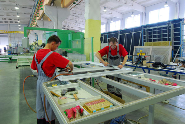 Фирма по остеклению балконов в Звенигород и Московской области Звенигород