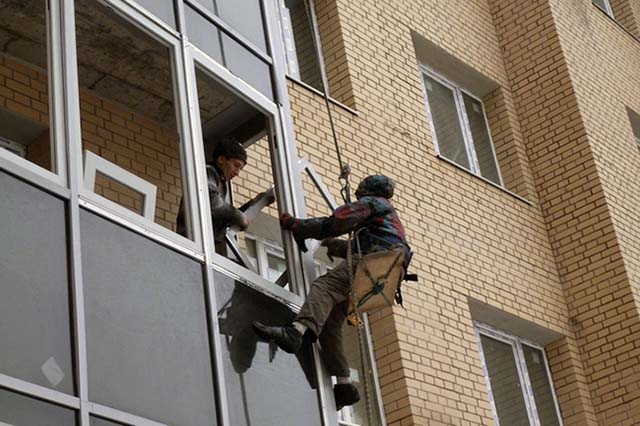 Установка остекление балконов: продажа и установка окон Звенигород